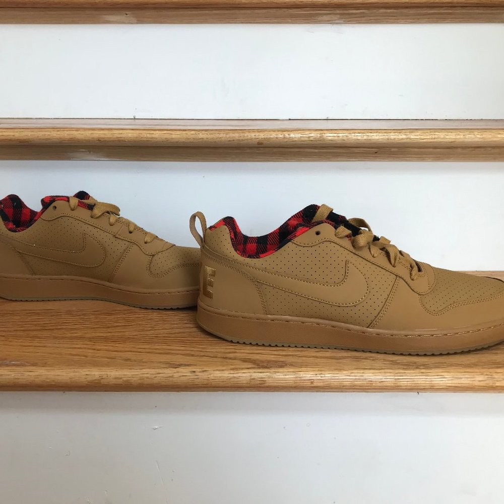 Nike Shoes size 10